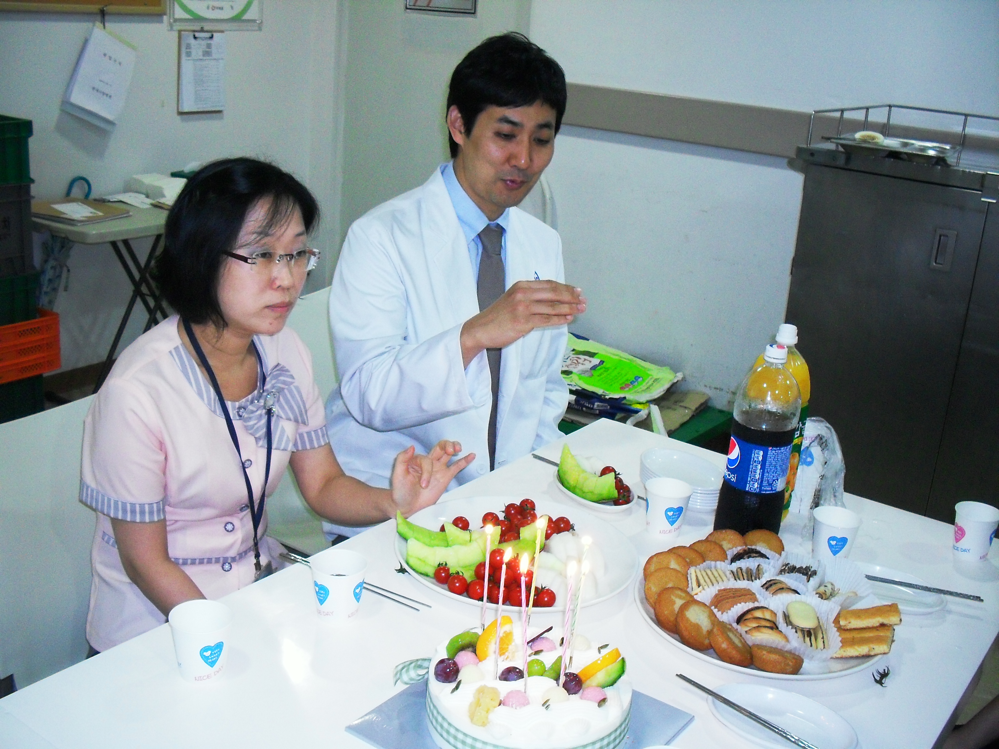 강남 1병원 7월 달 직원 생일파티 게시글의 5번째 첨부파일입니다.
