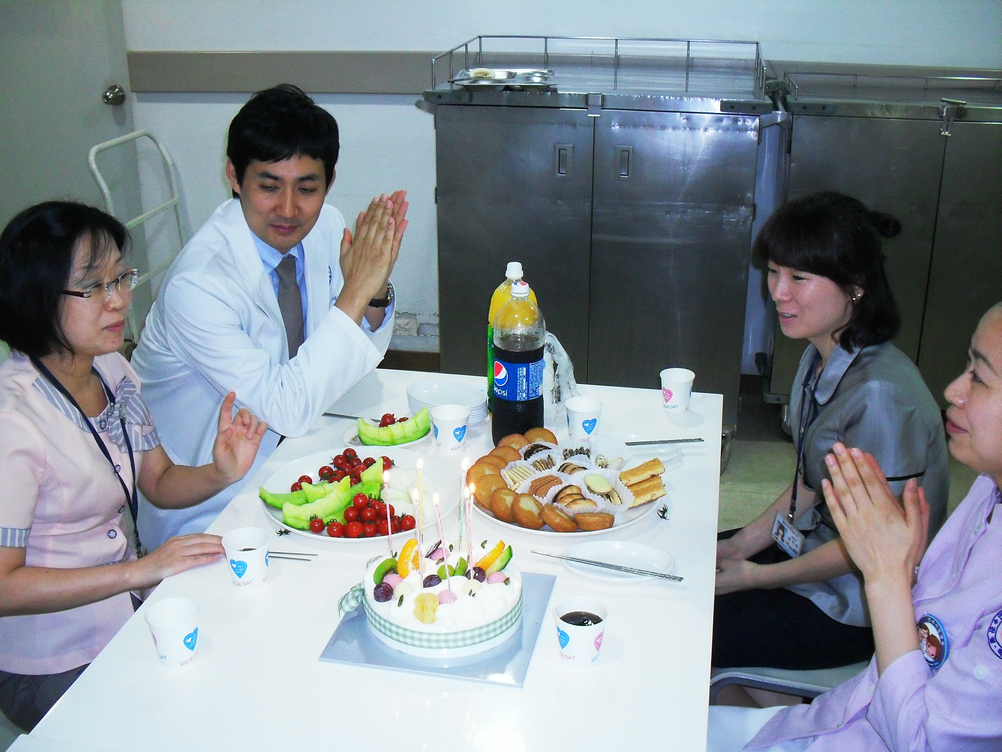 강남 1병원 7월 달 직원 생일파티 게시글의 4번째 첨부파일입니다.