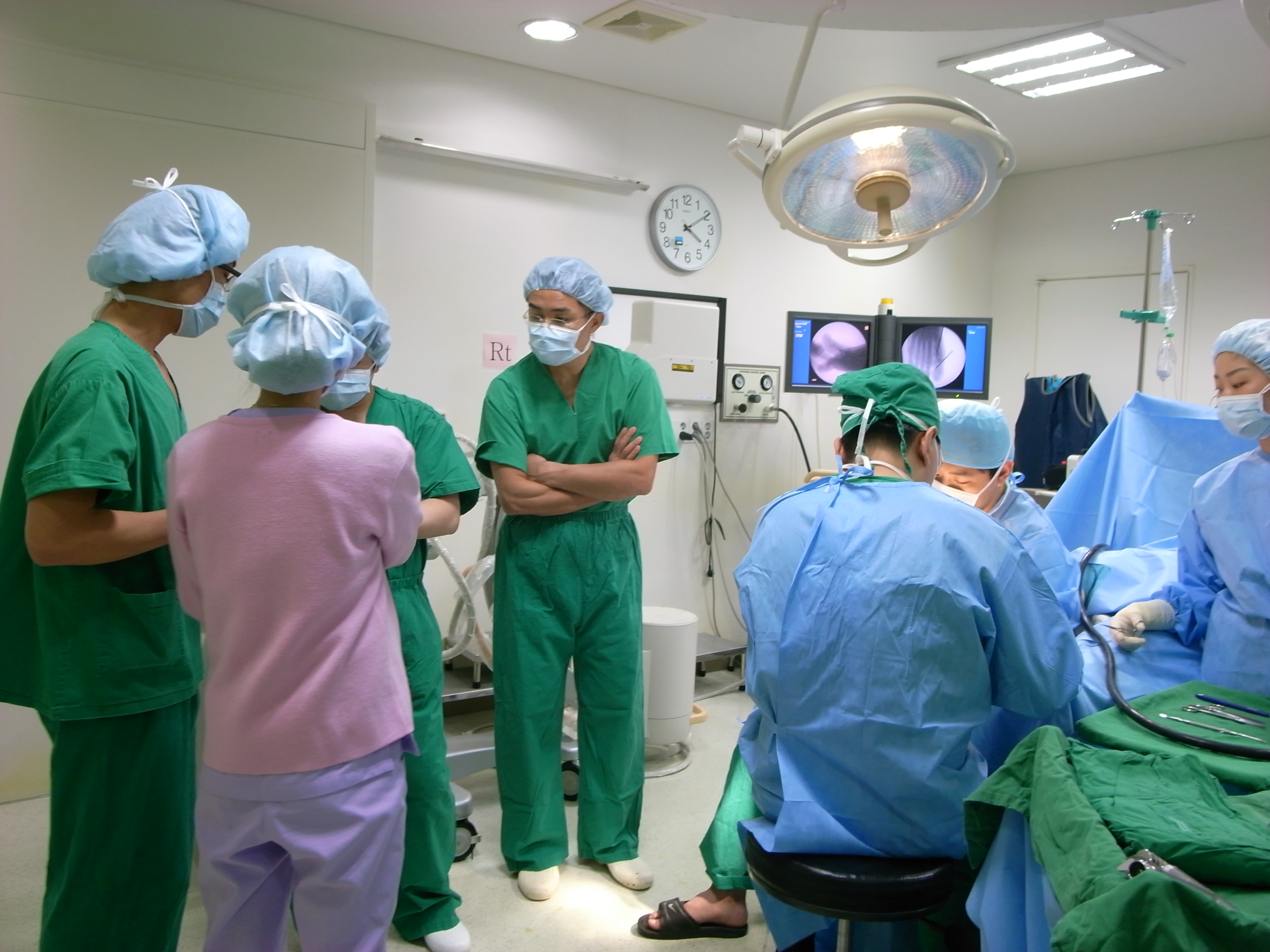 [2009년 12월] 일본 의료진 족부 수술 참관 게시글의 3번째 첨부파일입니다.